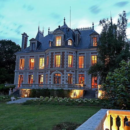 Chateau De Clinzeau Saint-Leger-de-Fougeret 外观 照片