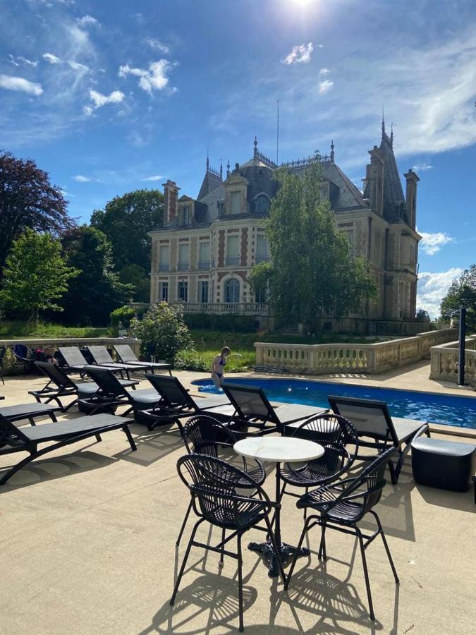 Chateau De Clinzeau Saint-Leger-de-Fougeret 外观 照片